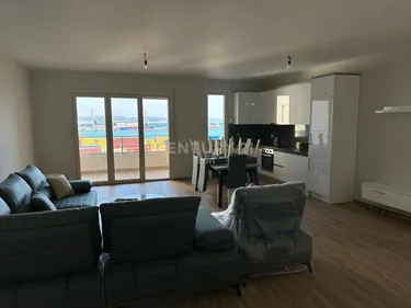 Foto e Apartment me qera Rruga e portit, Durrës