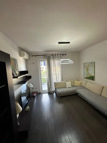 Foto e Apartment me qera Globe, Rruga e Kavajes, Tiranë