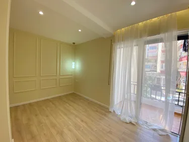 Foto e Apartment në shitje Komuna e Parisit, Tiranë