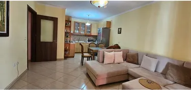 Foto e Apartment me qera Treni, Bulevardi i Ri, Tiranë