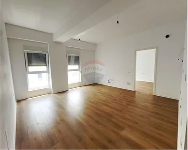 Foto e Apartment në shitje Kompleksi Mangalem, Ali Demi, Tiranë