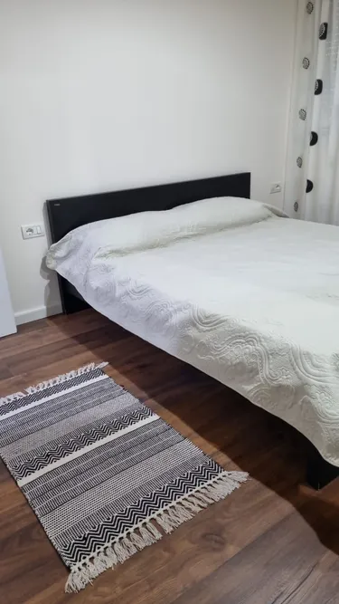 Foto e Apartment me qera Komuna e Parisit, Tiranë