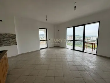 Foto e Apartment në shitje yzberisht, Tiranë