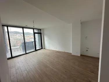 Foto e Apartment me qera lake view, Tiranë