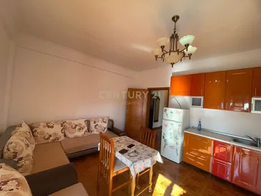 Foto e Apartment me qera rrota e kuqe, Durrës