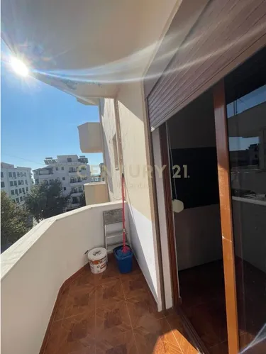 Foto e Apartment me qera rrota e kuqe, Durrës