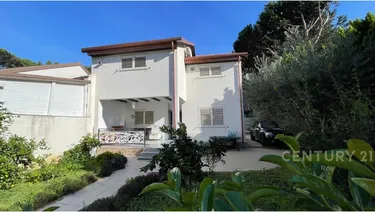 Photo of vila for sale mali i robit golem, Durrës