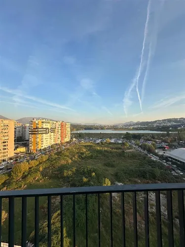 Foto e penthouse në shitje lake view, liqeni artificial, Tiranë