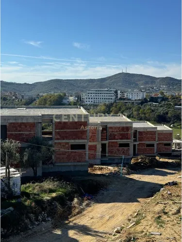 Photo of vila for sale Farke e vogel, Tiranë