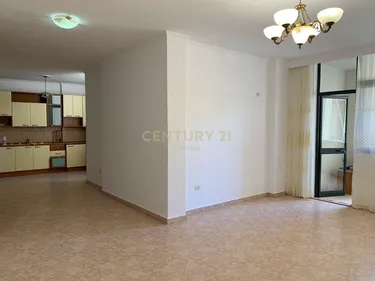 Foto e Apartment me qera Bulevardi Zogu i pare, Tiranë