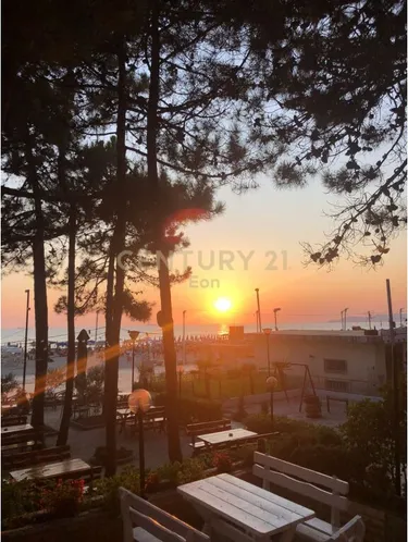 Foto e Ambient biznesi me qera SHKEMBI KAVAJES, Durrës