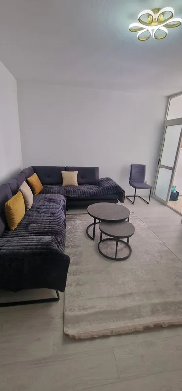 Foto e Apartment me qera Komuna e Parisit, Tiranë