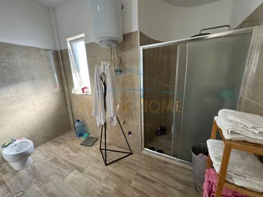 Foto e penthouse në shitje qerret, durres, Durrës