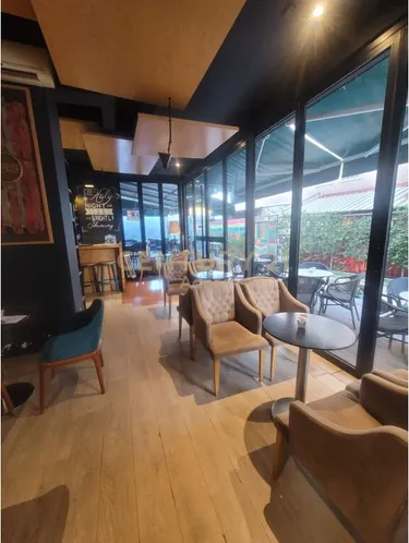 Foto e Ambient biznesi në shitje Vasil Shanto, Tiranë