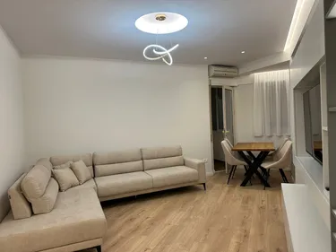 Foto e Apartment me qera Komuna e Parisit, Tiranë