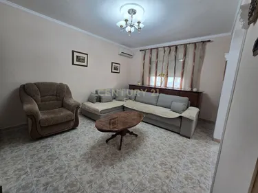 Foto e Apartment me qera stadiumi, Durrës