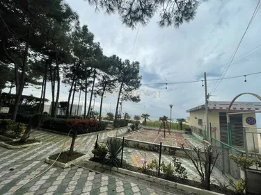 Foto e Ambient biznesi me qera Shkembi i kavajes, Durrës