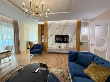 Foto e penthouse me qera Te Rruga Re e Portit, Durrës