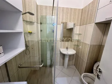 Foto e Apartment me qera Liqeni Thate, Tiranë