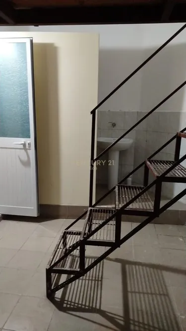 Foto e Ambient biznesi me qera Poliklinika, Durrës