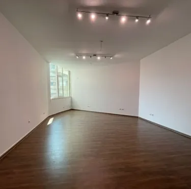 Foto e Apartment me qera Rr. e Dibres, Tiranë