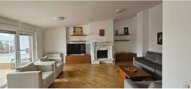 Foto e Apartment me qera Liqeni Thate, Kompleksi Colombo, Tiranë