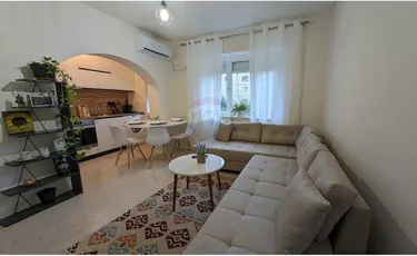 Foto e Apartment me qera Bulevardi Zogu i, Rruga Haxhi Hysendalliu, Tiranë