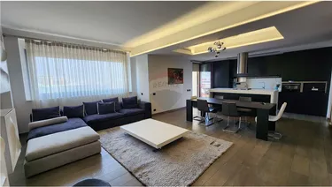 Foto e penthouse me qera Qender, Rruga Abdi Toptani, Tiranë