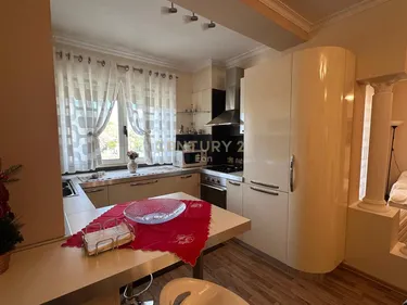 Foto e Apartment me qera Vollga , Durrës, Durrës