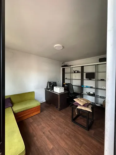 Foto e Magazin me qera Selite, Selit, Tiranë