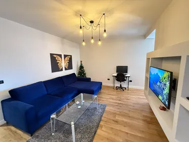 Foto e Apartment me qera Komuna e Parisit, Tiranë