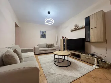 Foto e Apartment me qera Myslym Shyri, Tiranë