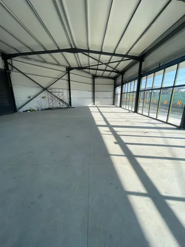 Foto e Magazin me qera Kamez, Kamëz, Tiranë