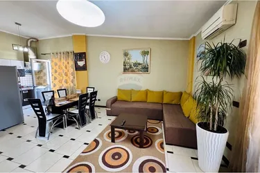 Foto e penthouse me qera Kodra e Diellit, Fondacioni Eleonora, Tiranë