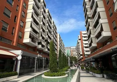 Foto e Parkim në shitje Kompleksi Delijorgji, Rruga e Kavajes, Tiranë