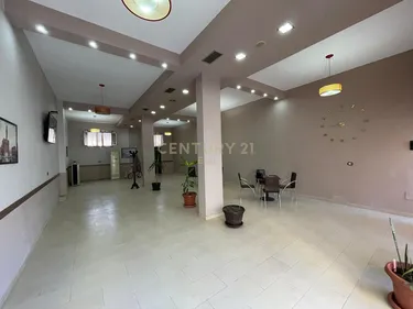 Foto e Ambient biznesi me qera Durres, Durrës