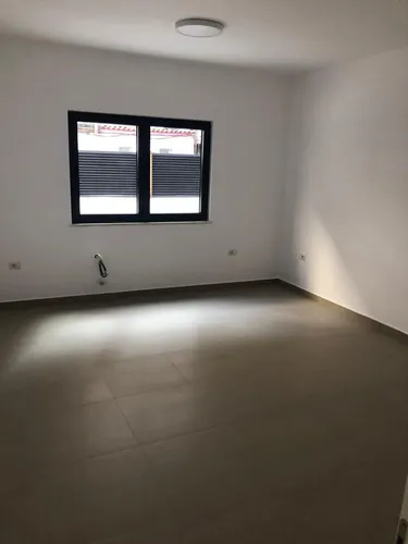 Foto e Zyrë me qera Rruga Durresit, Tiranë