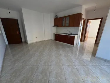 Foto e Apartment në shitje Rruga 29 Nentori, Tiranë