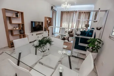 Foto e Apartment me qera Rruga e Kavajes, Square 21, Tiranë