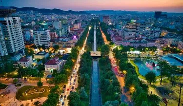 Foto e Dyqan me qera Qender, Tiranë