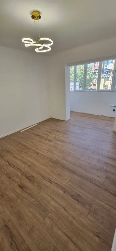 Foto e Apartment në shitje 21 Dhjetori, Rruga e Kavajes, Tiranë
