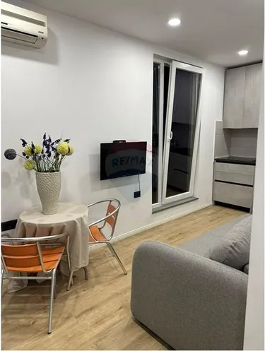 Foto e studio me qera Tregu Elektrik, Ish Tregu Elektrik, Tiranë
