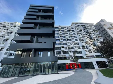 Photo of commercial for sale Square 21, Tiranë