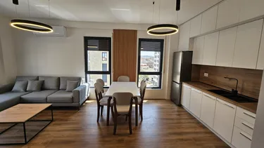 Foto e Apartment me qera Kinostudio, Rruga Xhanfize Keko, Tiranë