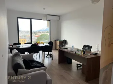 Foto e Apartment me qera Xhamlliku, Rruga Kongresi i Manastirit, Tiranë