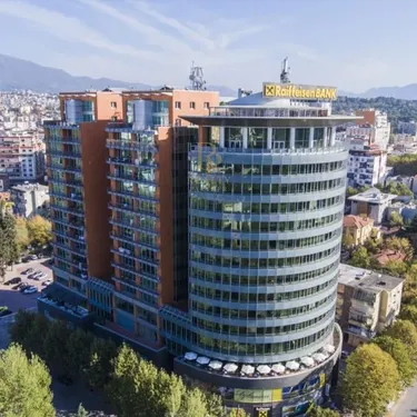 Foto e Ambient biznesi me qera Etc, Bulevardi Bajram Curri, Tiranë