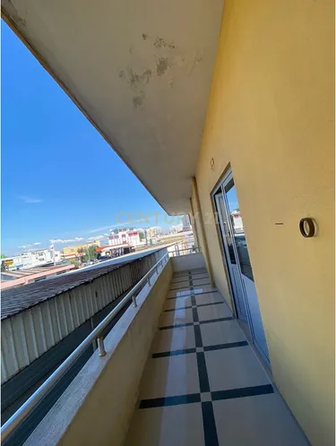 Foto e Ambient biznesi me qera Shkozet, Durrës