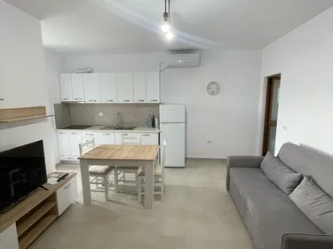 Foto e Apartment me qera Bulevardi Bajram Curri, Tiranë