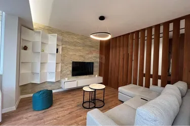 Foto e penthouse me qera Qendra Kristal, Kristal Center, Tiranë