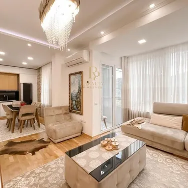 Foto e Apartment në shitje Prane Kopeshtit Botanik, Tiranë